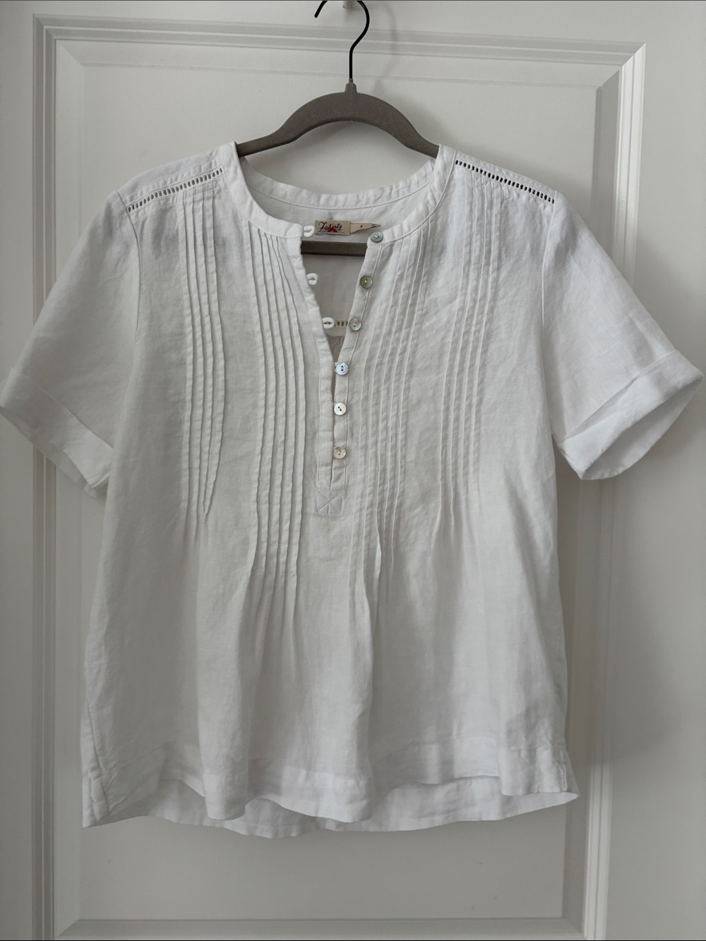Faherty White Short-Sleeve Pintuck Button-Front Linen Top